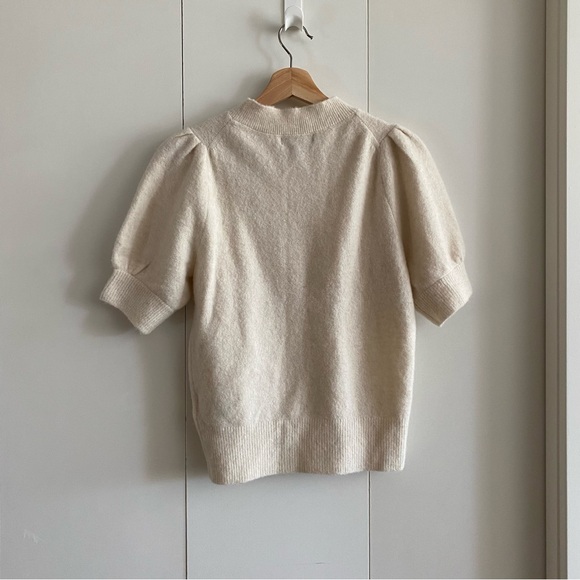 🍂fall drop🍂 Puff Sleeve sweater Banana Republic - Picture 5 of 5
